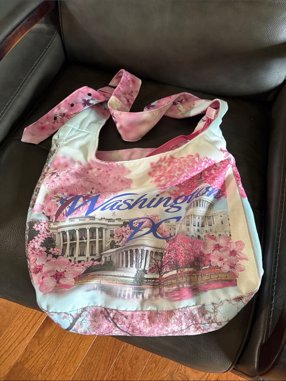 Washington DC Cherry Blossom Tote - Pink Scenic Print